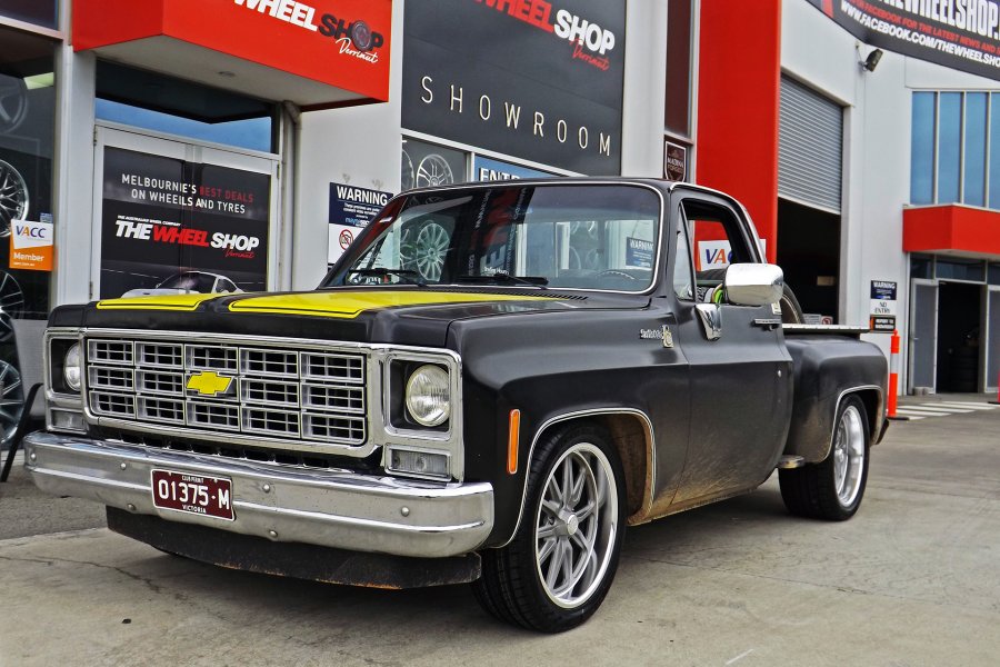 CHEVY TRUCK WITH FOOSE WHEELS  |  | CHEVY