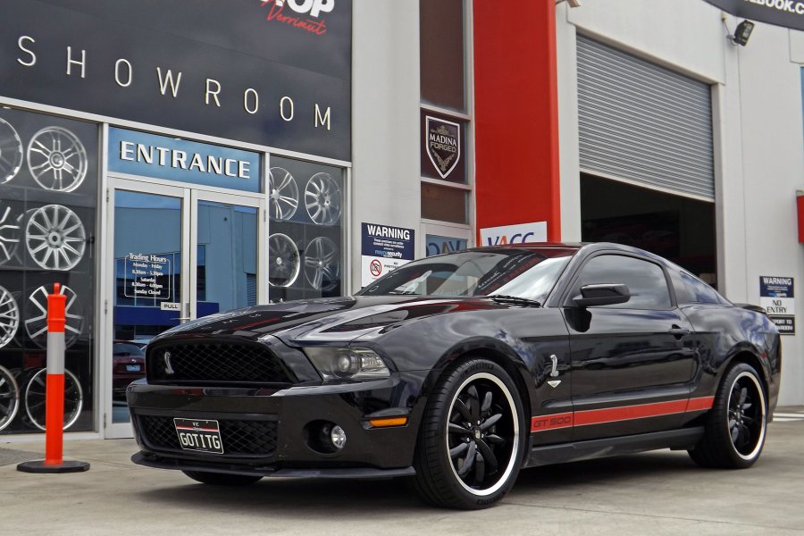 FORD SHELBY GT500 FITTED WITH MICHELIN SUPERSPORT TYRES |  | FORD