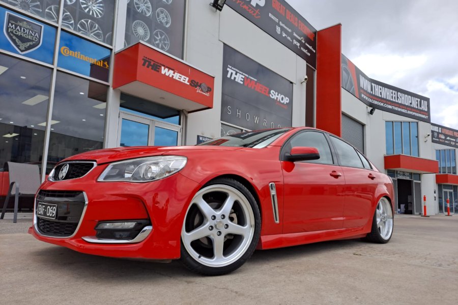 HOLDEN VF WITH WALKY WHEELS |  | HOLDEN