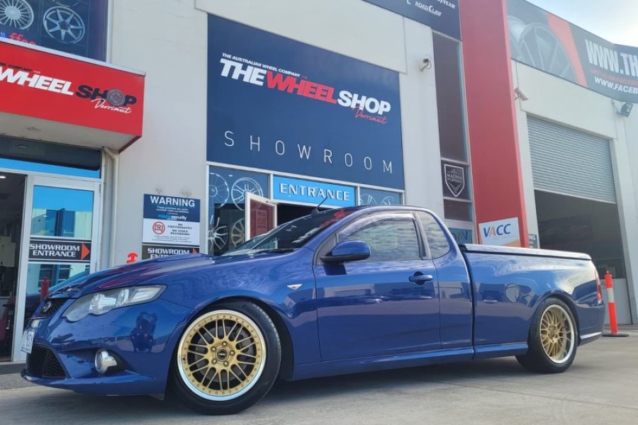 FORD UTE WITH SIMMONS OE WHEELS  |  | FORD 
