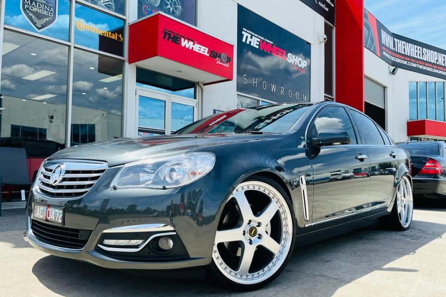 HOLDEN CALAIS WITH SIMMONS FR1 WHEELS  |  | HOLDEN